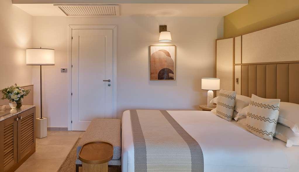 Conrad Chia Laguna Sardinia Domus De Maria Room photo