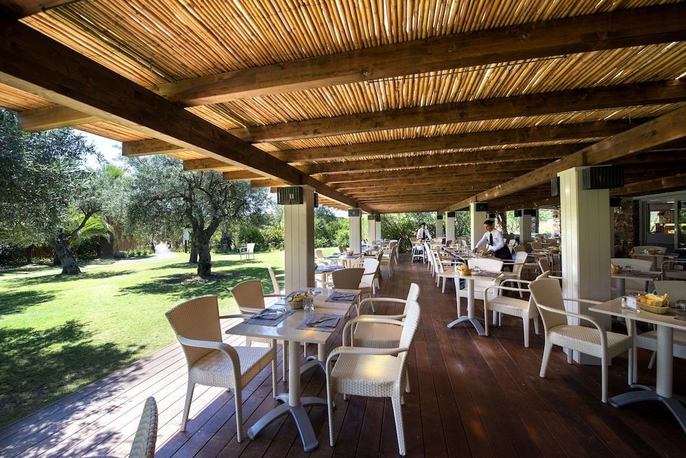 Conrad Chia Laguna Sardinia Domus De Maria Exterior photo